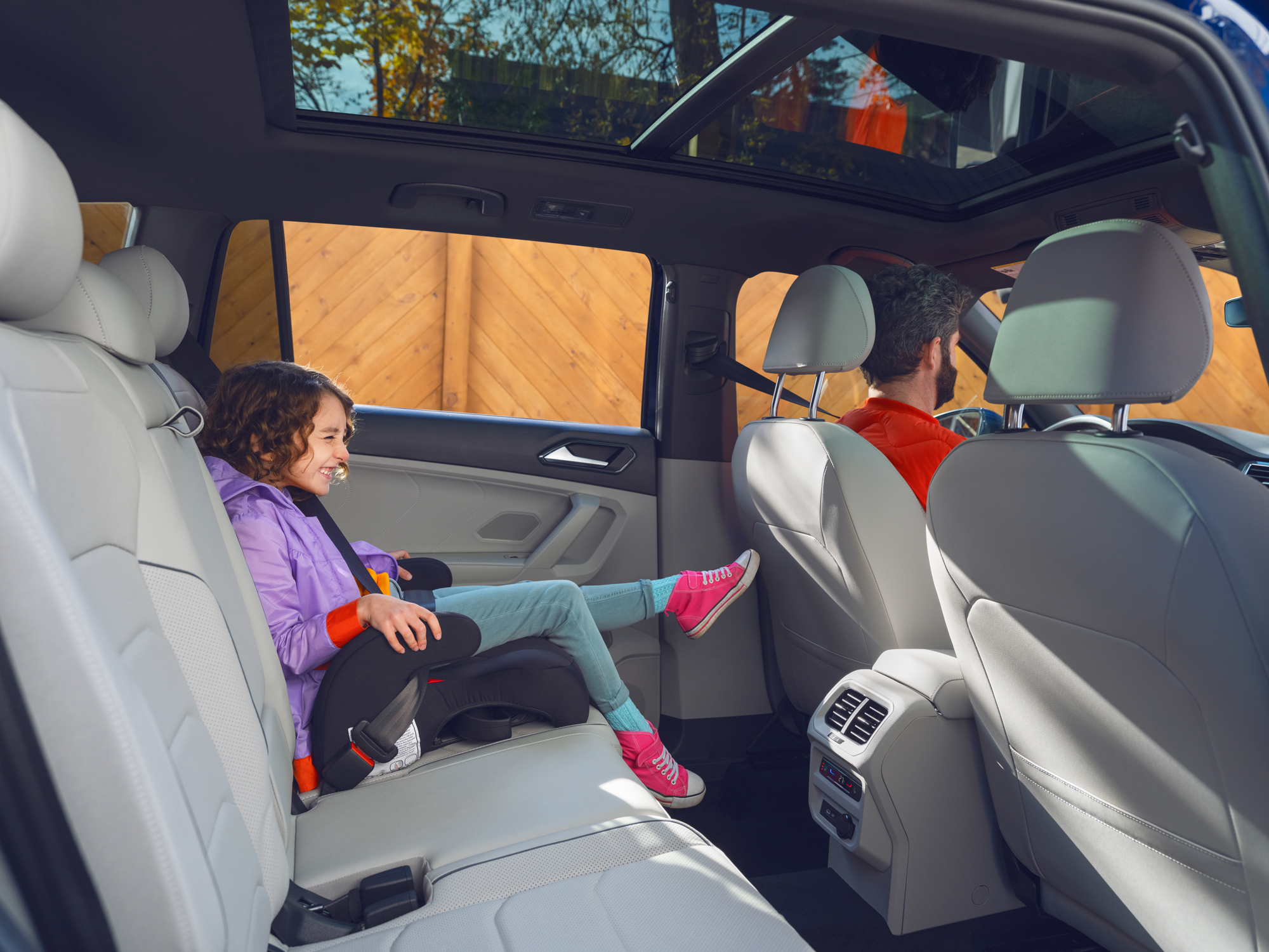VW_MY22_TIGUAN_INTERIOR_KID_6467